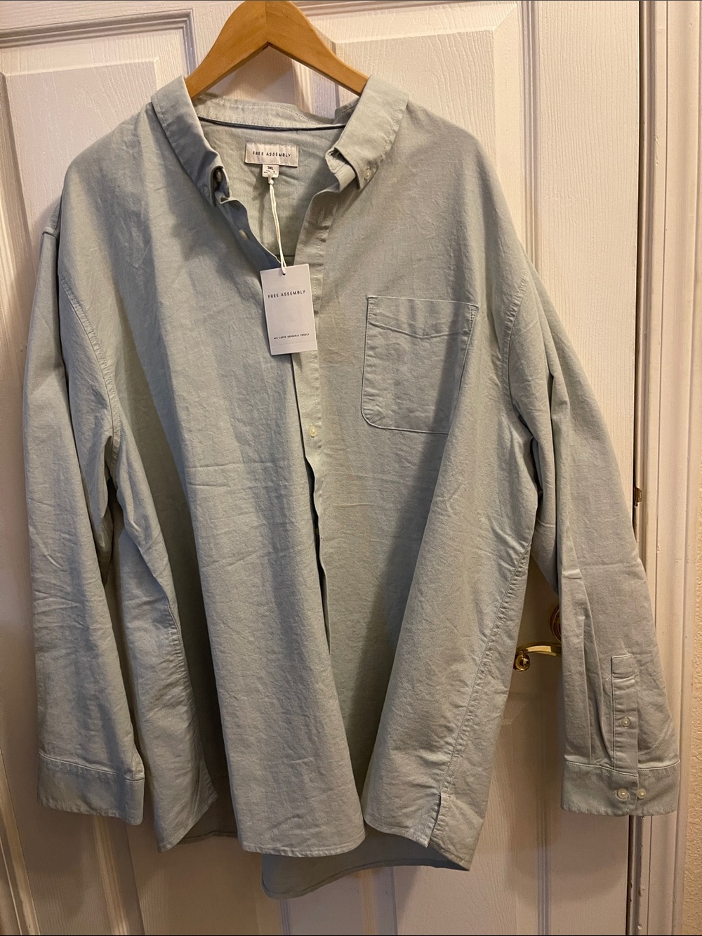 Free Assembly Light Sage    Button-Up Shirt with Chest Pocket 3XL